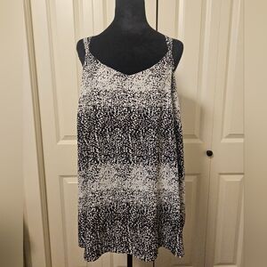 Penningtons Tank Top Blouse Womens Black & White Sleeveless  SZ 2X